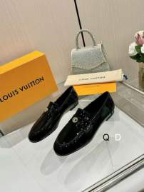 Picture of Louis Vuitton Shoes _SKULVsz35-40GDT100112775